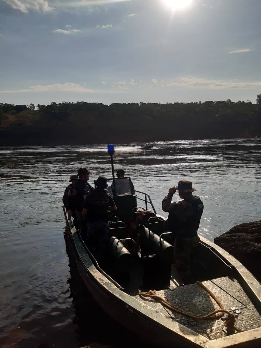 Continua la búsqueda de adolescente de 14 años que habría desaparecido en las aguas del Paraná