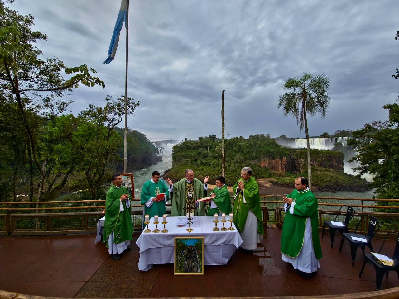 Se celebró la Santa Misa por el Cuidado de la Creación en el balcón Bella Vista en Cataratas