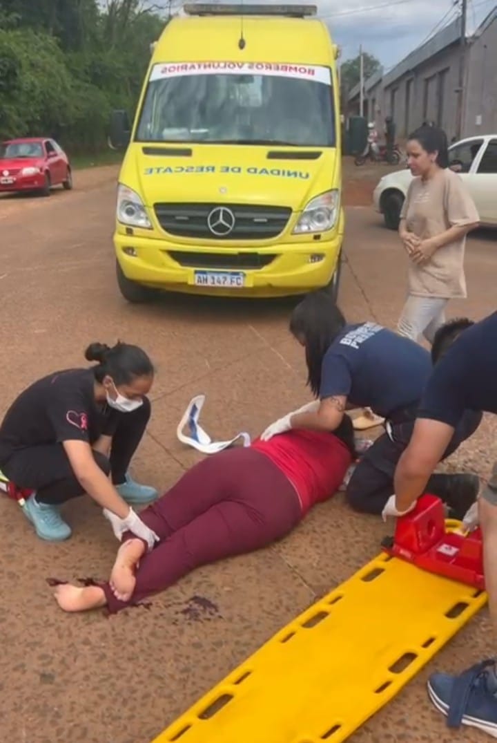 Chocaron y huyeron del lugar dejando personas heridas en la cinta asfáltica