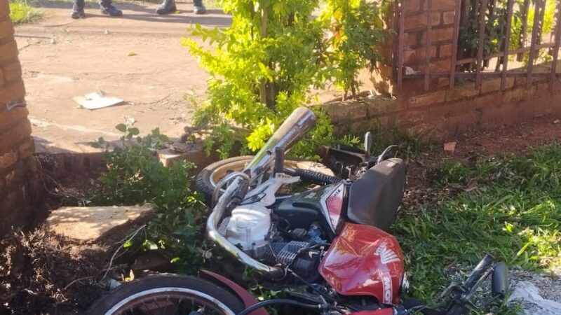 Despiste de motocicleta dejó a un joven herido en Puerto Iguazú
