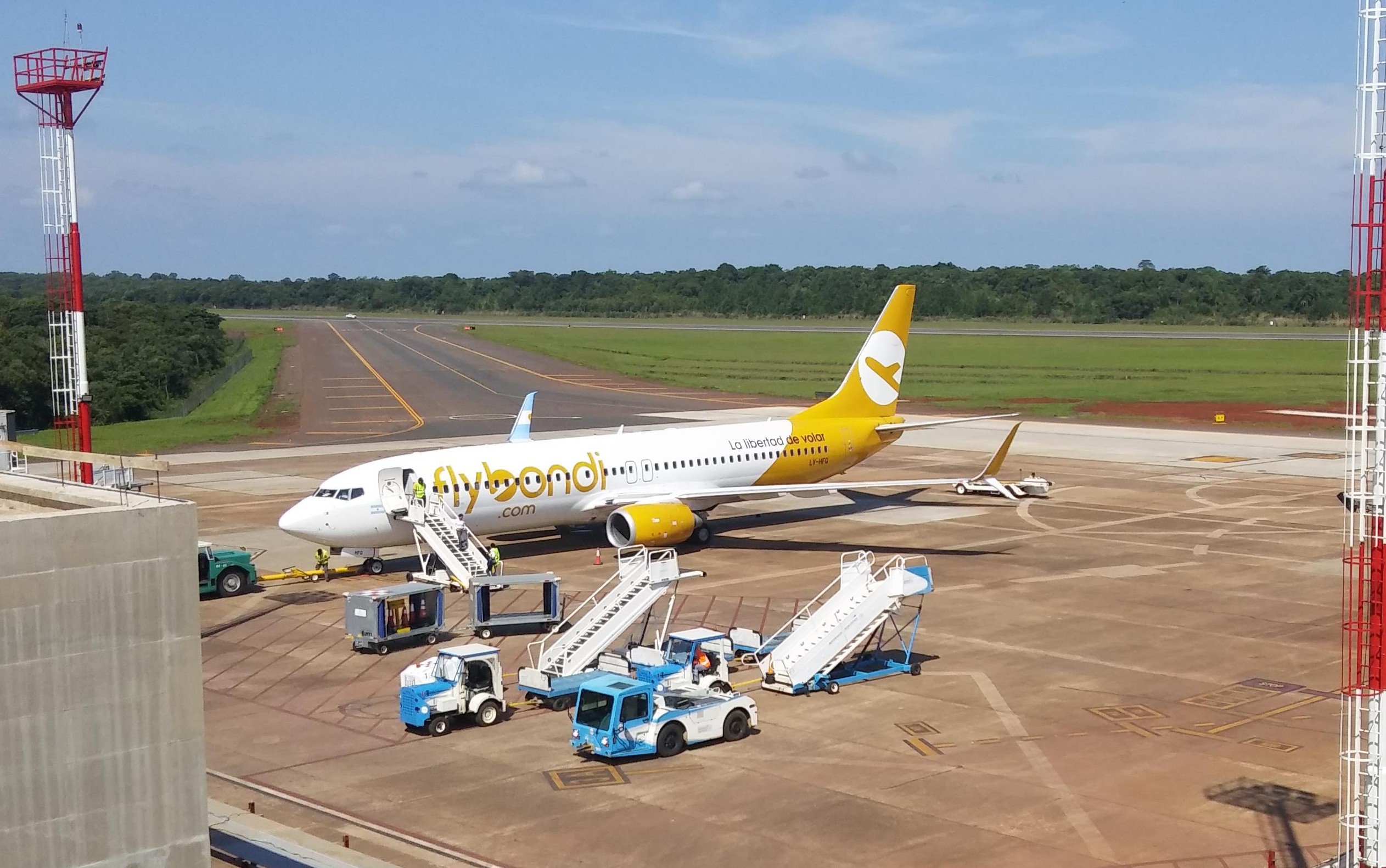 Flybondi presenta su CyberFly con una promoción imperdible: 2 viajes al precio de 1