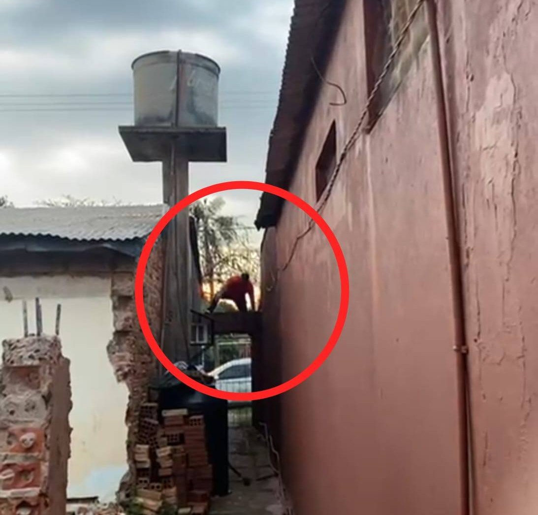 Saltó el portón; ingresó a la vivienda de su ex pareja incumpliendo las medidas restrictivas