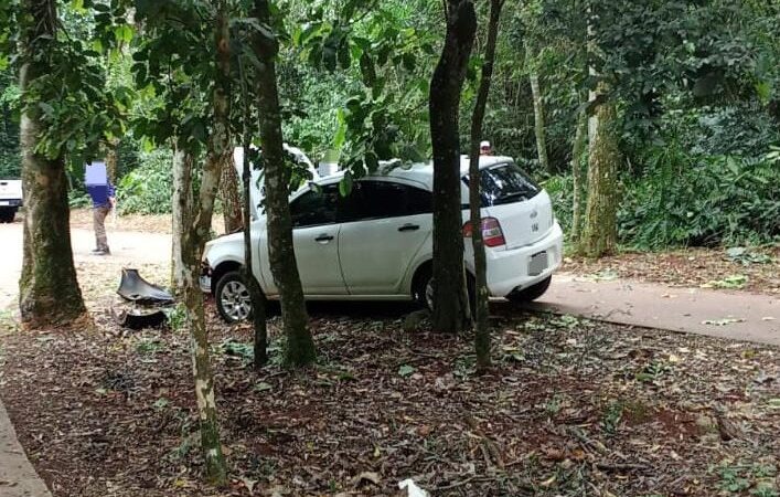 Una mujer resultó herida tras despistar con su automóvil en la zona de las 600 Hectáreas de Puerto Iguazú