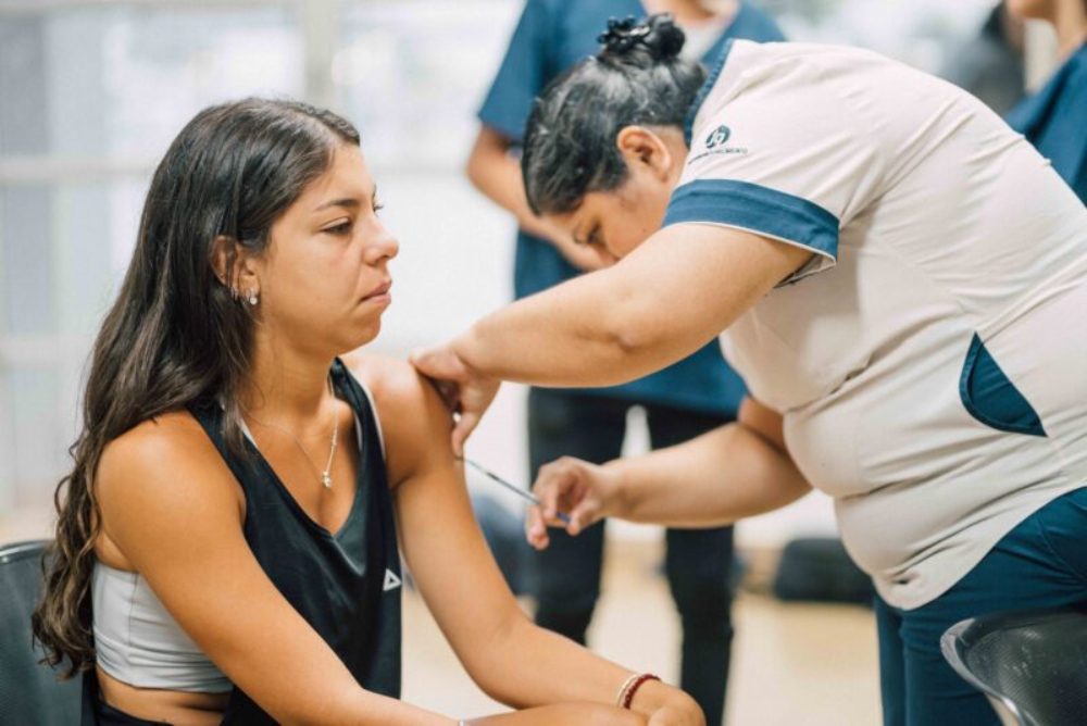 Vacuna contra el dengue: Está habilitada la aplicación Alegramed para solicitar turno