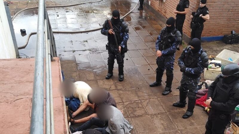 Disturbios en la celda de la URV: Familiares denuncian que los efectivos policiales provocaron la pelea