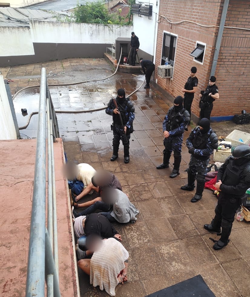 Disturbios en la celda de la URV: Familiares denuncian que los efectivos policiales provocaron la pelea