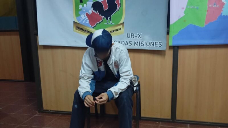 “Toma tu ropa y arreglate”: un adolescente fue asistido por la Policía tras ser abandonado por su madre