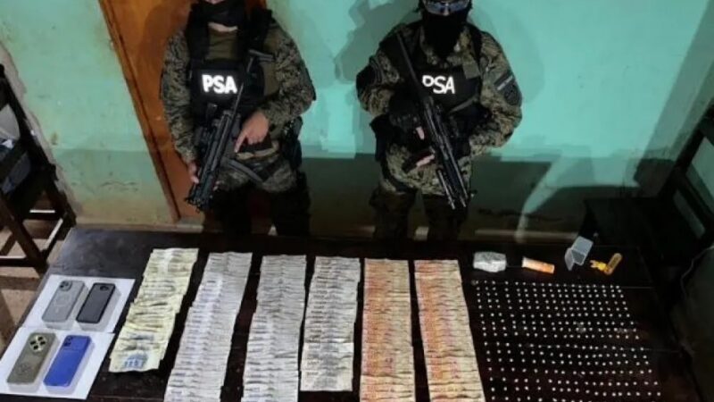 Puerto Iguazú: En un allanamiento en cercanías a una escuela incautan “pedra” y detienen a un vendedor