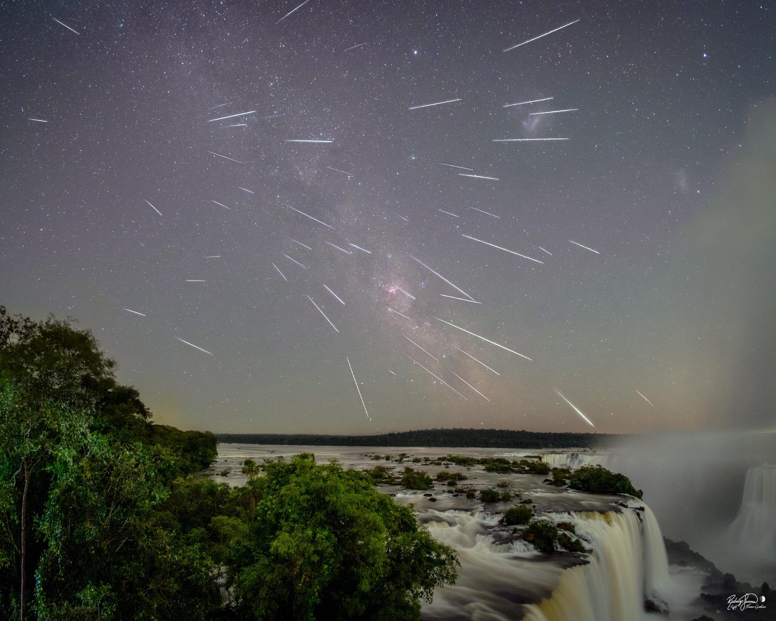 Lluvia de meteoros Gemínidas iluminó el cielo del Parque Nacional Iguazú