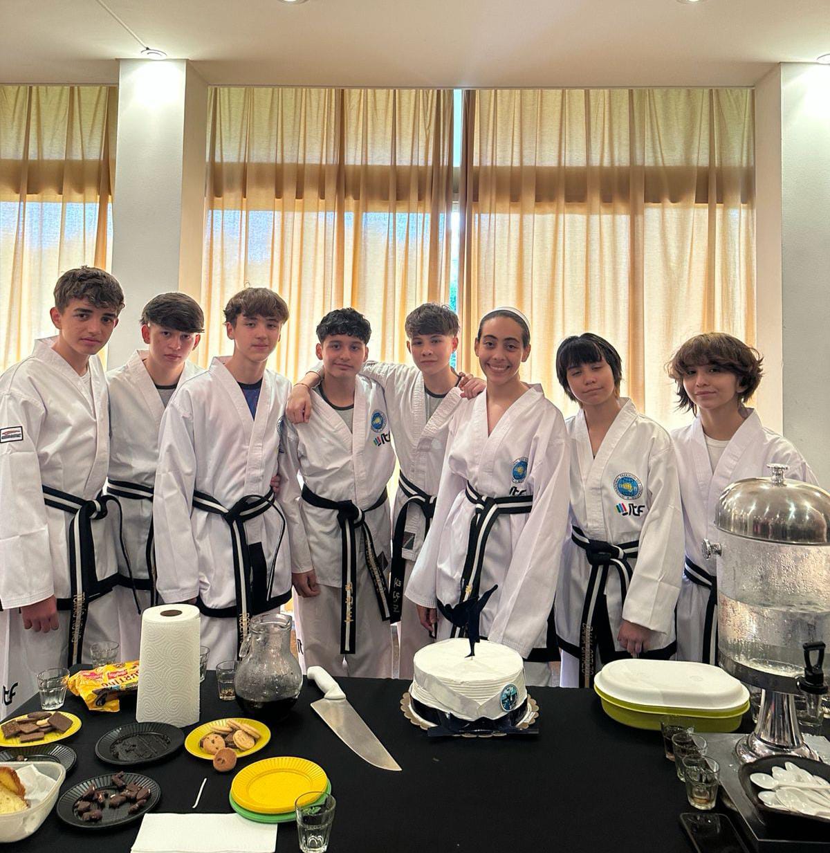 El semillero del Taewkondo de Iguazú continúa creciendo y avanzan a un nuevo nivel