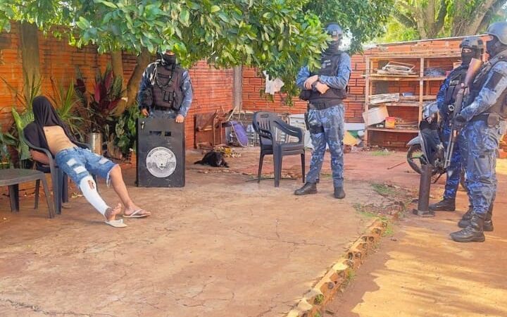 Puerto Iguazú: denunció el robo de una moto, intentó hacer justicia por mano propia y terminó detenido por venta de drogas