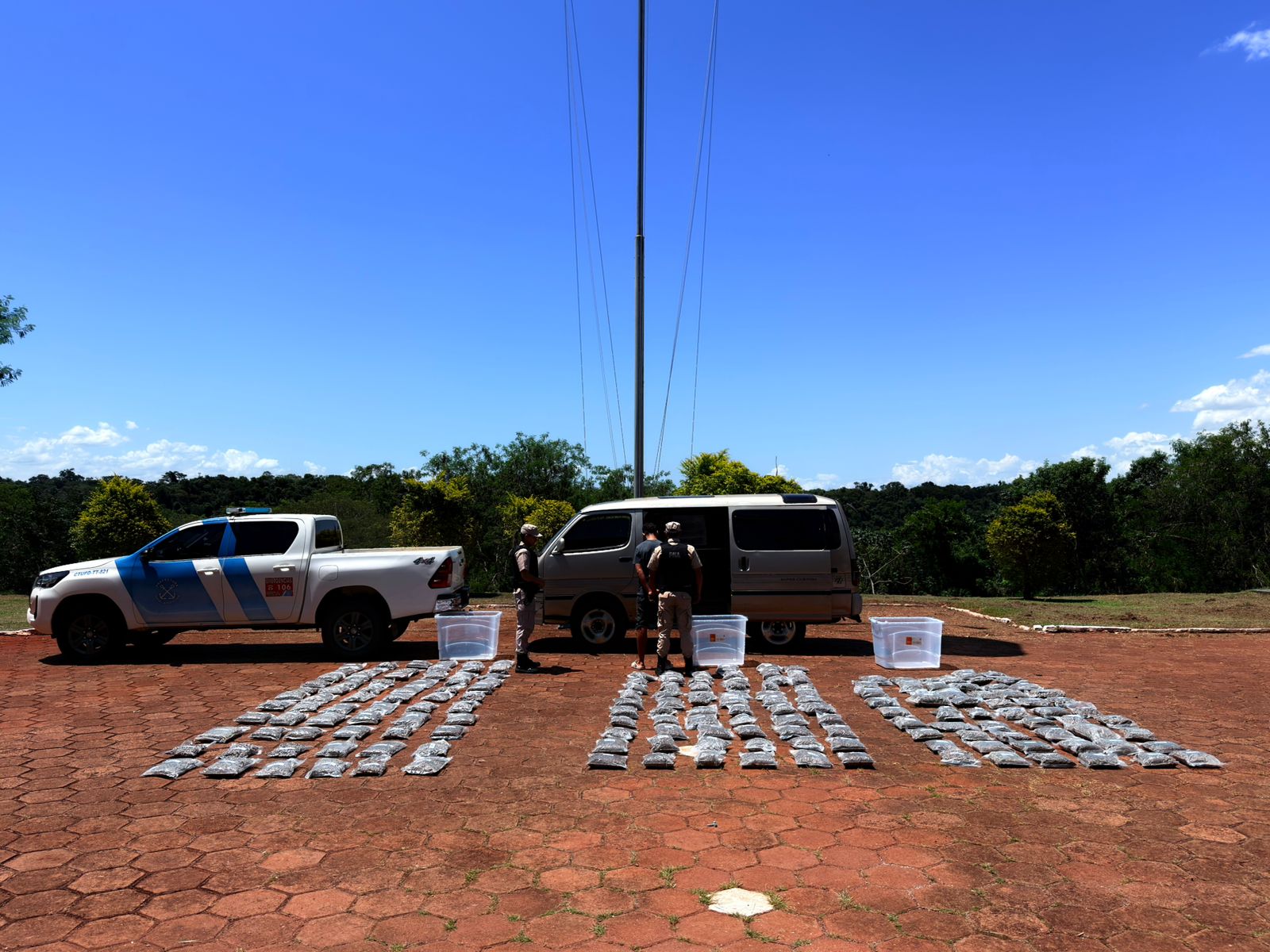 Iguazú: Prefectura incautó más de 110 kilos de droga y detuvo a una persona