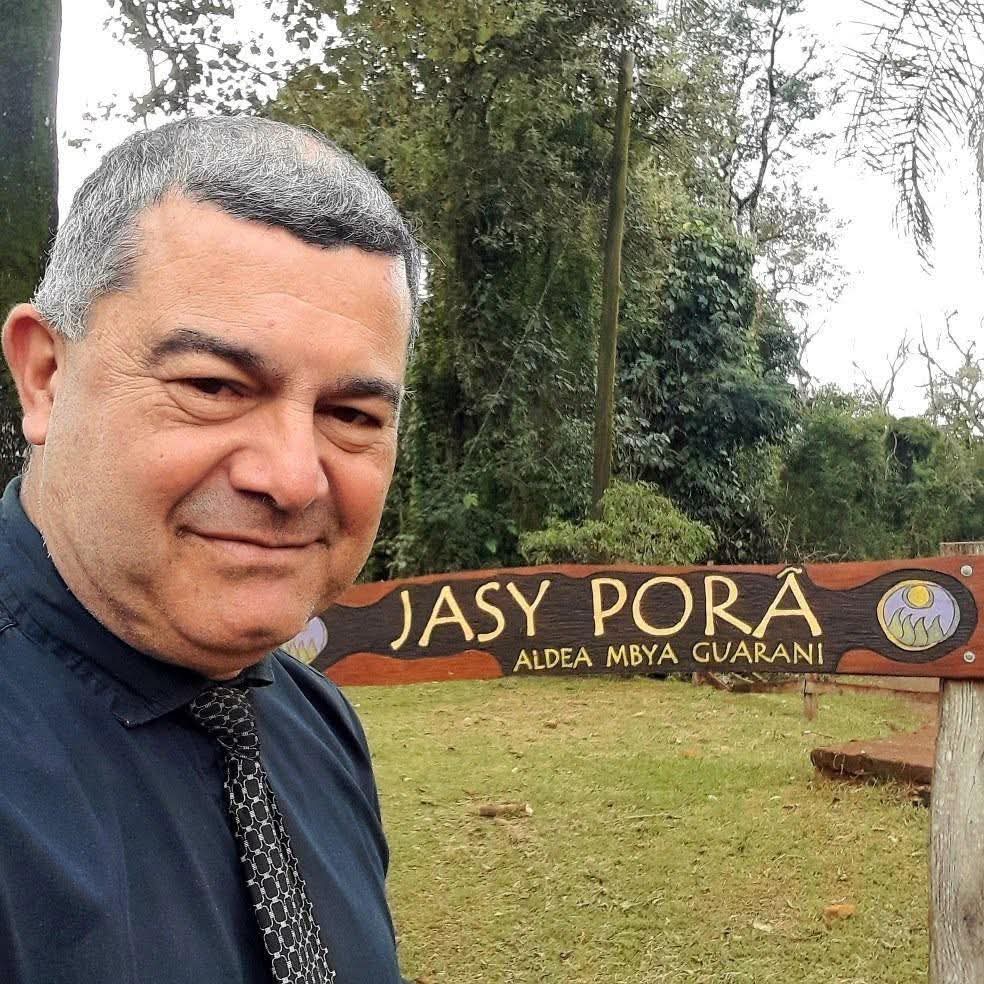 Desde el mediodía se realizará el velatorio del docente Javier Rodas