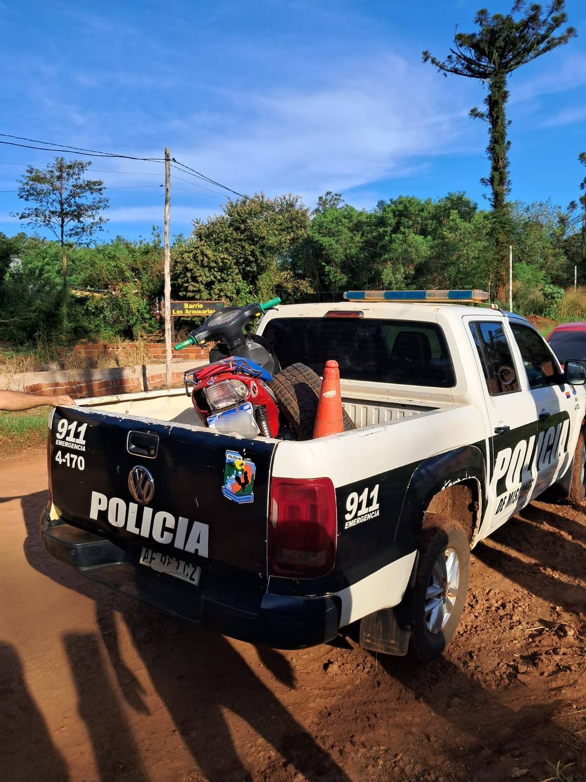 Se filmaba haciendo “wheelie” en plena ruta: la Policía lo identificó y secuestró la motocicleta