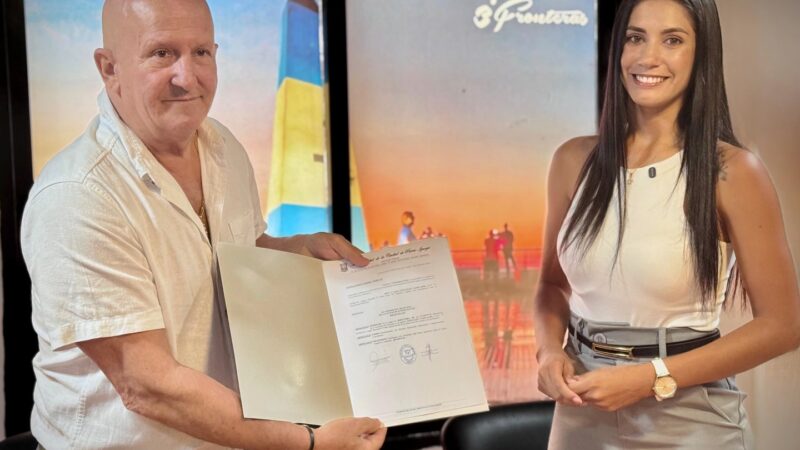 Incumpliendo la Carta Orgánica Filippa nombró a la nueva directora de la Juventud