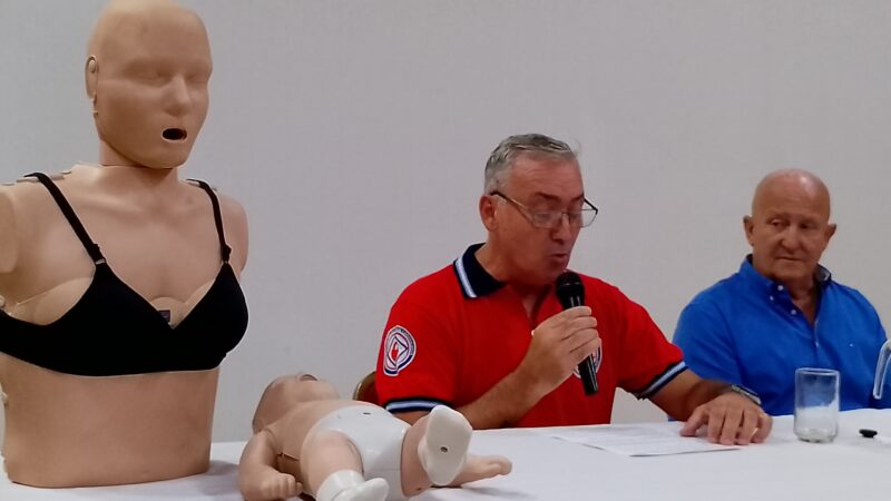 La municipalidad de Iguazú creo el área de capacitaciones en RCP y uso de DEA