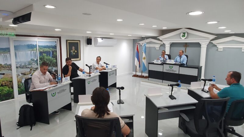 A pesar de las irregularidades el oficialismo logró aprobar la prórroga para la presentación de la memoria y balance