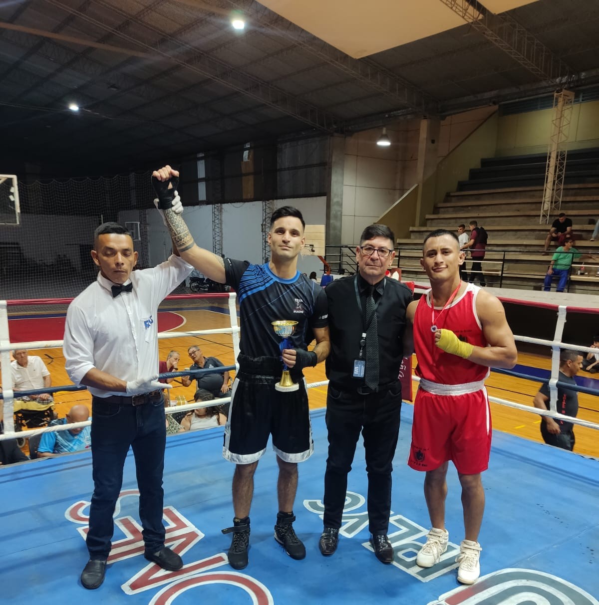 Iguazú: Boxeadores Misioneros mostraron su destreza en el ring