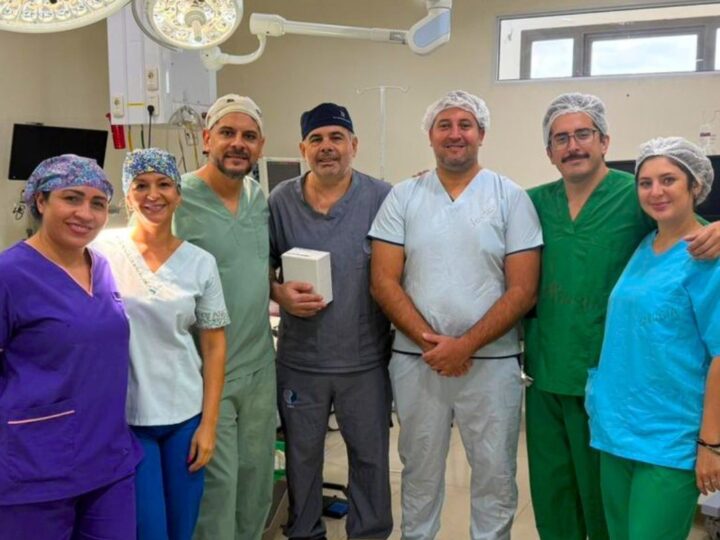 Dia histórico: cirugía inédita busca aliviar el dolor crónico de un paciente