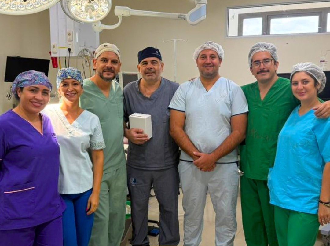 Dia histórico: cirugía inédita busca aliviar el dolor crónico de un paciente