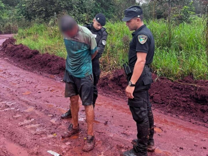 Comandante Andresito: Discutieron, lo apuñaló y terminó detenido por la Policía