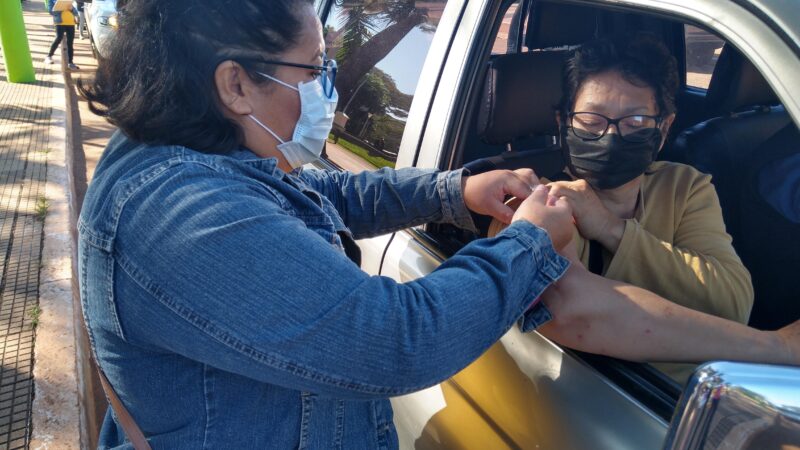 AutoVac: En Iguazú Vacunarán a toda la comunidad en los automóviles