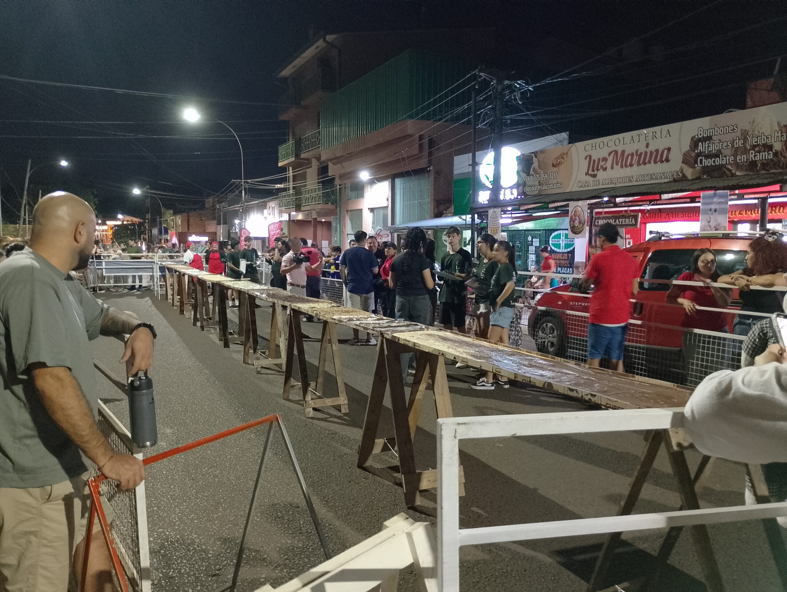 Iguazú: Celebraron las Pascuas con un toblerone de 20 metros