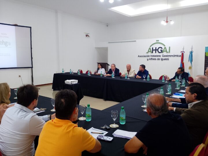 Discutieron en Iguazú el contexto económico en la Reunión Regional NEA de FEHGRA