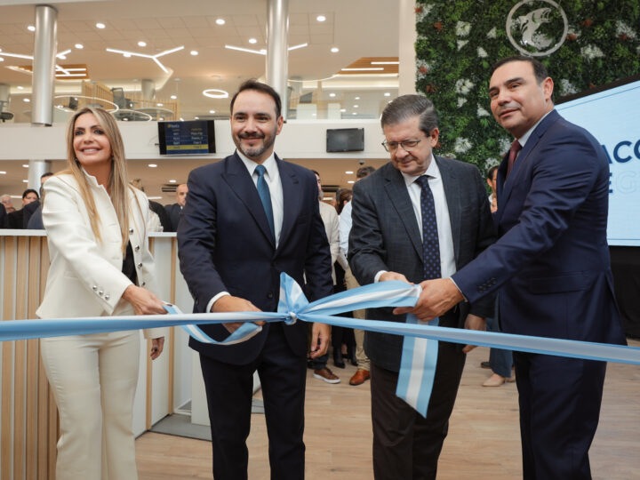 El Gobernador Valdez inauguró la refacción integral de la histórica Casa Matriz del Banco de Corrientes