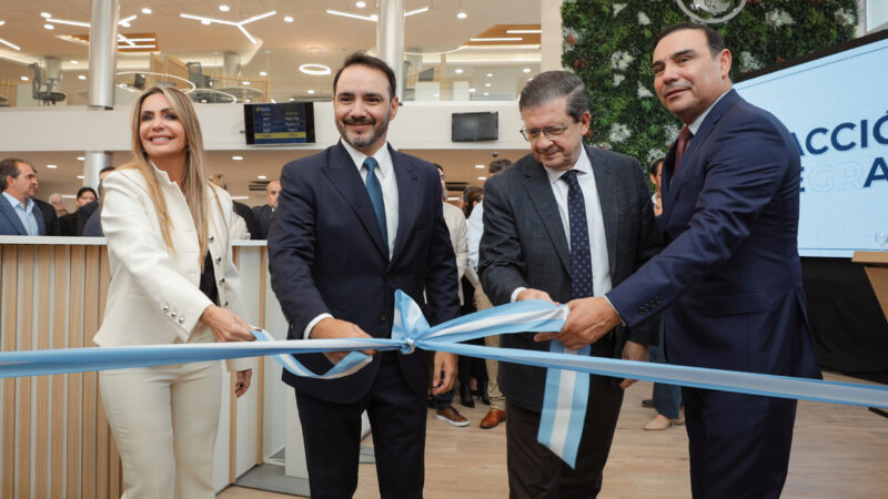 El Gobernador Valdez inauguró la refacción integral de la histórica Casa Matriz del Banco de Corrientes