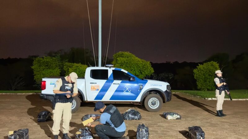 Incautaron más de 200 Kilos de marihuana que fueron abandonados en la costa del rio