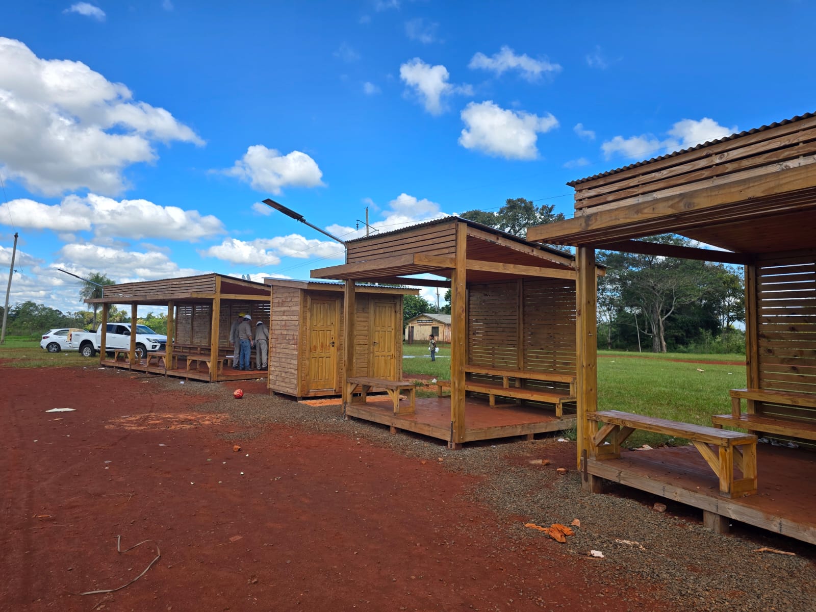 Puerto Libertad: Puestos de venta de artesanías mbya cuentan con energía solar