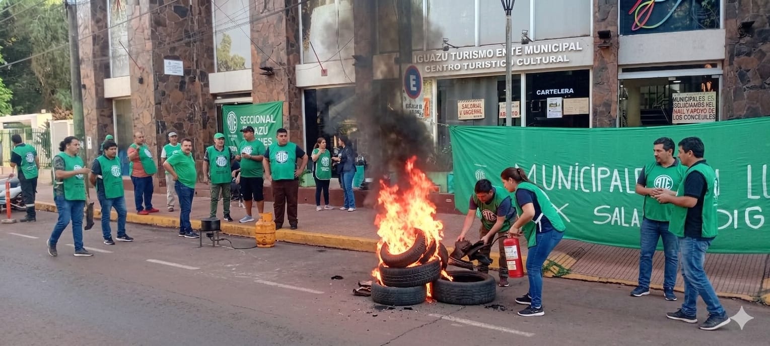 Iguazú: Empleados municipales reclaman aumento salarial