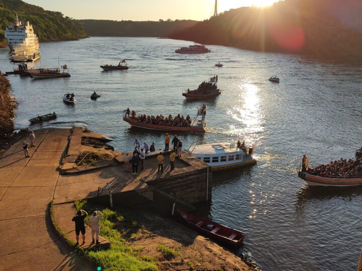 Postergan la peregrinación náutica por el bajo nivel del rio Iguazú