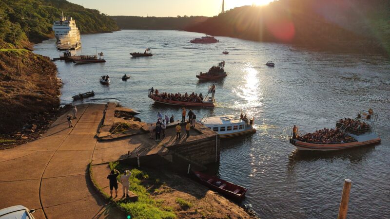 Postergan la peregrinación náutica por el bajo nivel del rio Iguazú