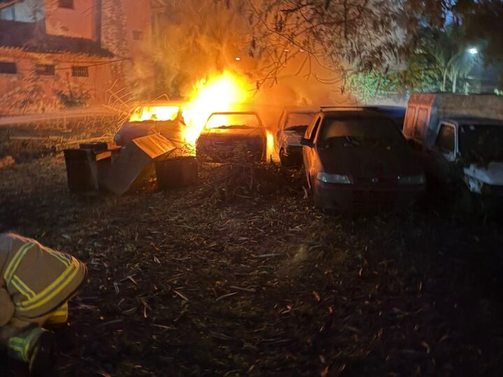 Iguazú: Incendiaron vehículos secuestrados depositados en la seccional Primera