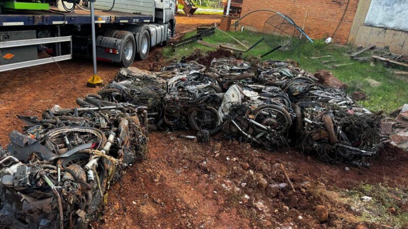 Compactaron casi 700 vehículos retenidos que estaban en las comisarias del norte