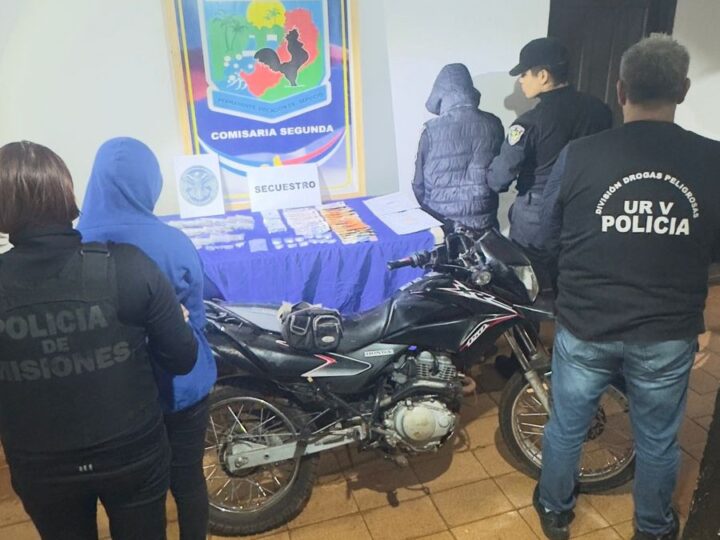 Narcopareja fue capturada tras intentar escapar de la Policía con dosis de droga listas para la venta