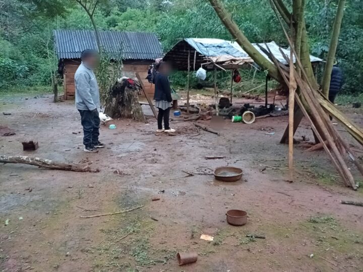 Murió el hombre que cayó en una fogata en una comunidad de Puerto Iguazú