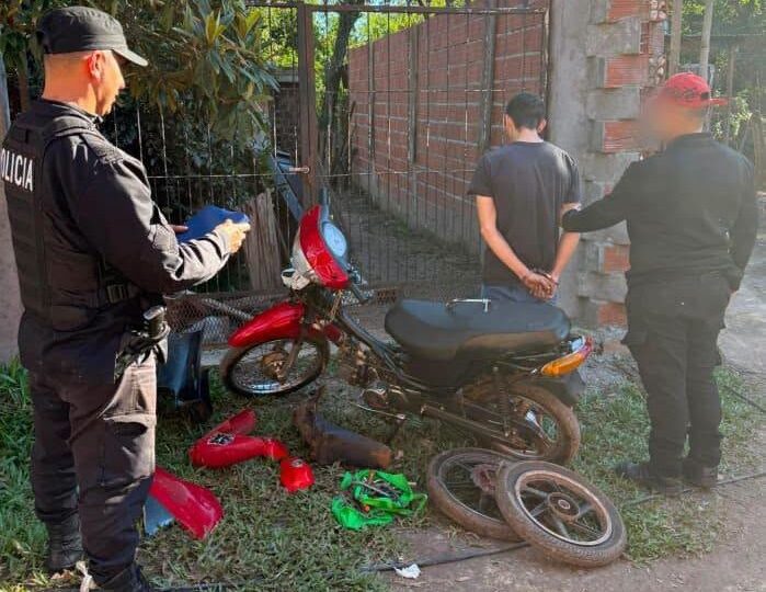 Puerto Iguazú: Atraparon a «Capu» fue sorprendido desmantelando una motocicleta robada