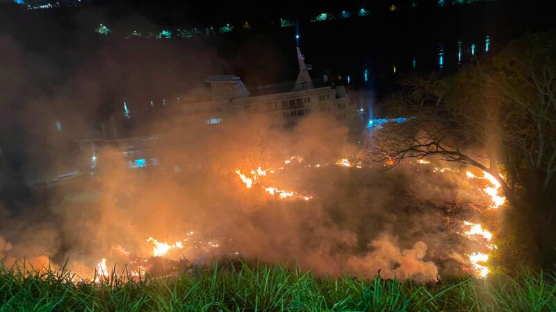 Festejos con fuegos artificiales habría provocado un incendio de pastizales