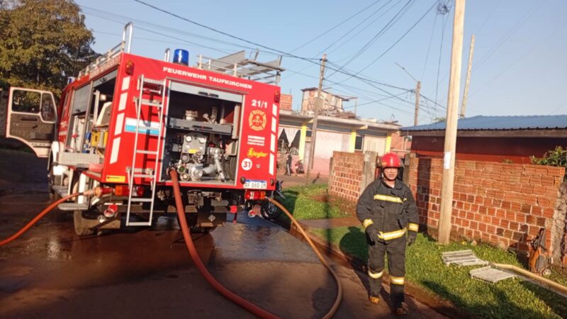 Iguazú: Un cortocircuito provocó el incendio en una vivienda del barrio Libertad