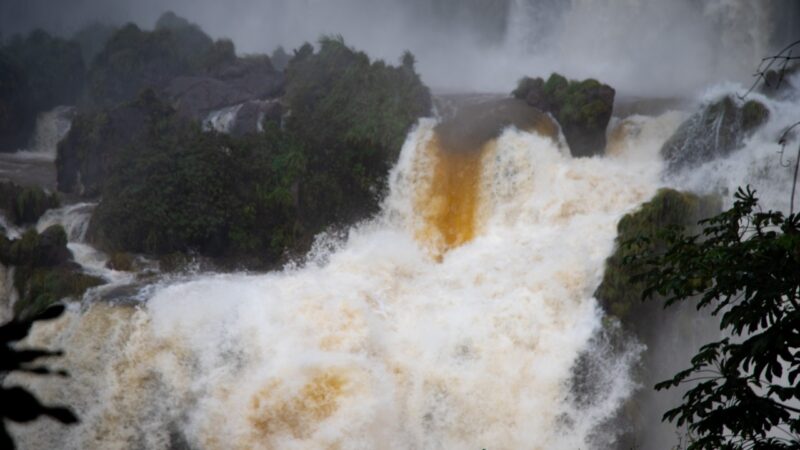 Tras la bajante del rio vuelven a habilitar el circuito Garganta del Diablo este viernes