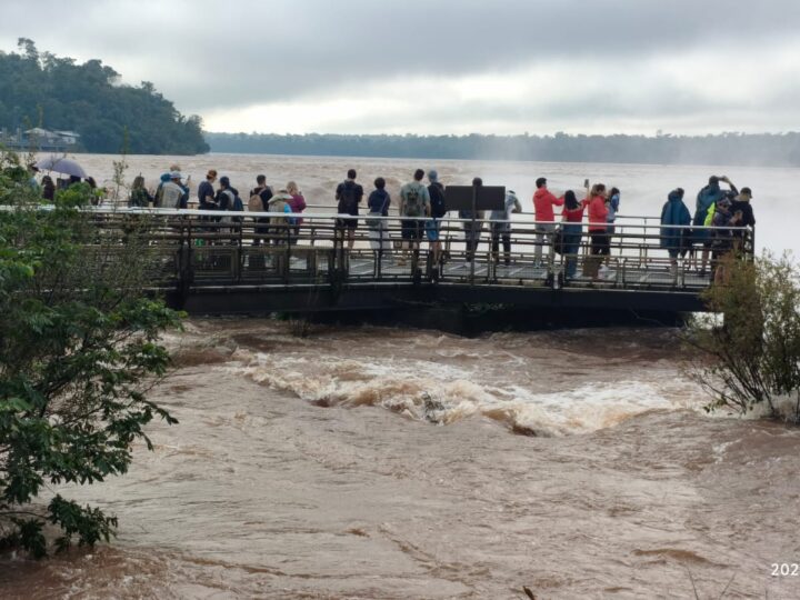 Cataratas se luce con un caudal extraordinario