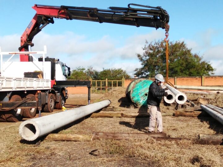 Arrancó el plan de obras para la regularización eléctrica en dos barrios de Iguazú