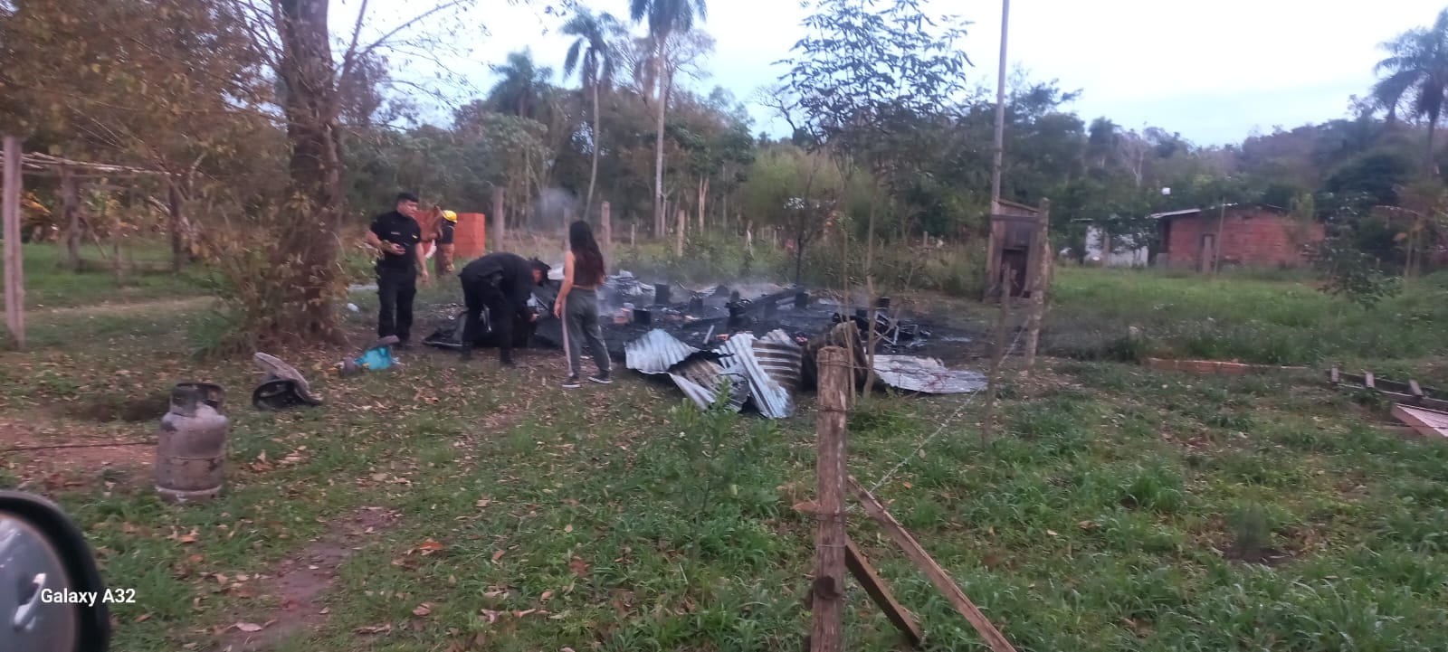 Iguazú: Familia quedó con lo puesto tras el incendio de una vivienda en las 2.000 Hectáreas