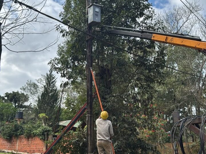 Tras varias horas de trabajo restablecieron el suministro de energía eléctrica en las 2.000 Hectáreas