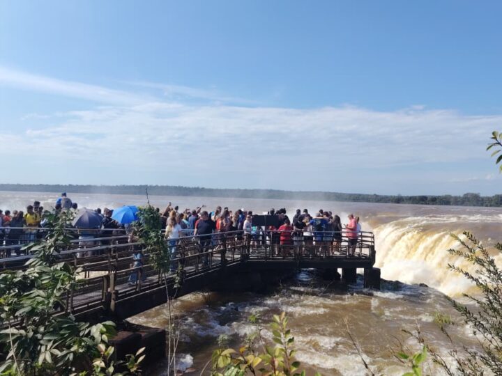 Más de 7 mil visitantes disfrutaron de Cataratas con todos los circuitos habilitados