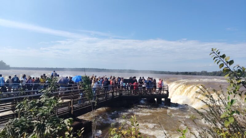Más de 7 mil visitantes disfrutaron de Cataratas con todos los circuitos habilitados