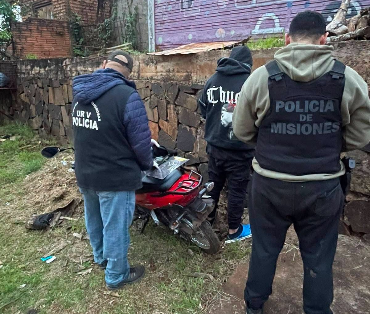 Iguazú: Capturaron a un narcodealer con 33 dosis de marihuana y cocaína fraccionadas para la venta